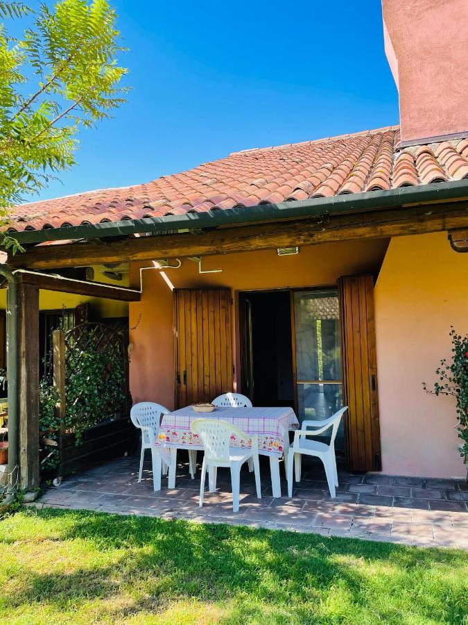Ferienwohnung Borgo Del Nibbio Porto Levante Exterior foto